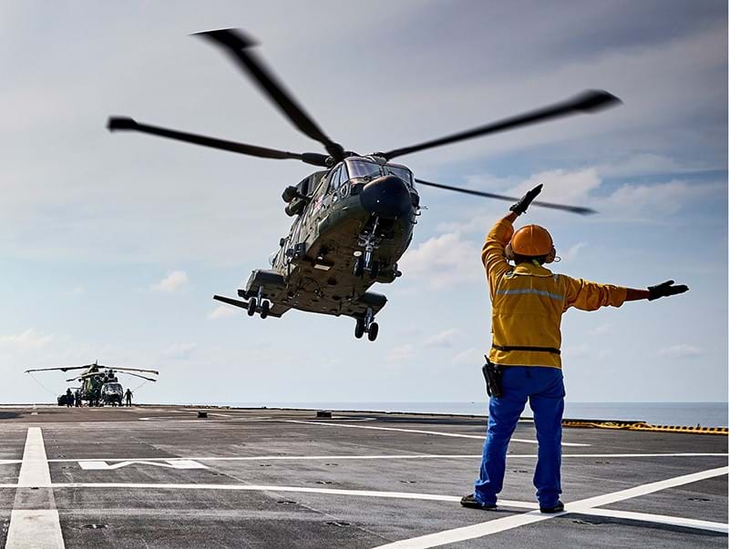Command & Sonar Systems